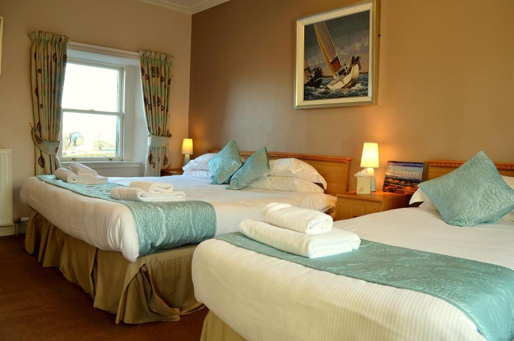 The New Inn St Andrews Room photo
